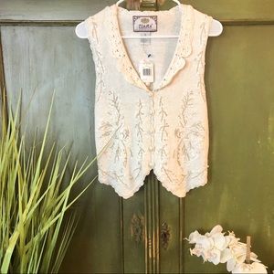 Tiara crochet vintage vest in cream with gold